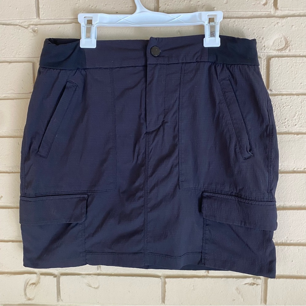 Athleta Skort Womens 6 black Trekkie Hiking Cargo Pockets Skirt Golf Pickleball